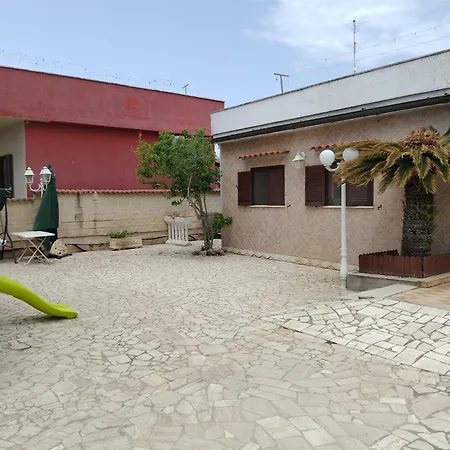 Casa Al Mare Ardea 公寓 *